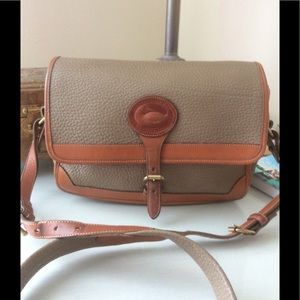 Vintage Dooney & Bourke messenger bag.